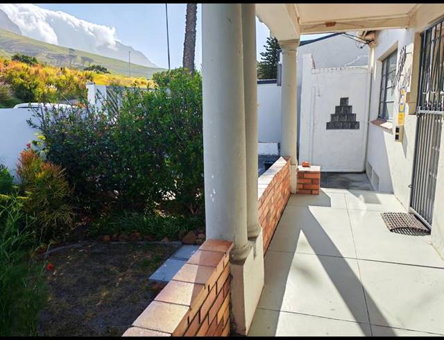 2 BEDROOM PROPERTY TO RENT IN WALMER ESTATE